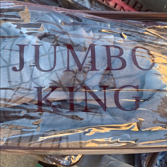 Brand New Jumbo King Paris Design Comforter Set - Picture 2 of 4